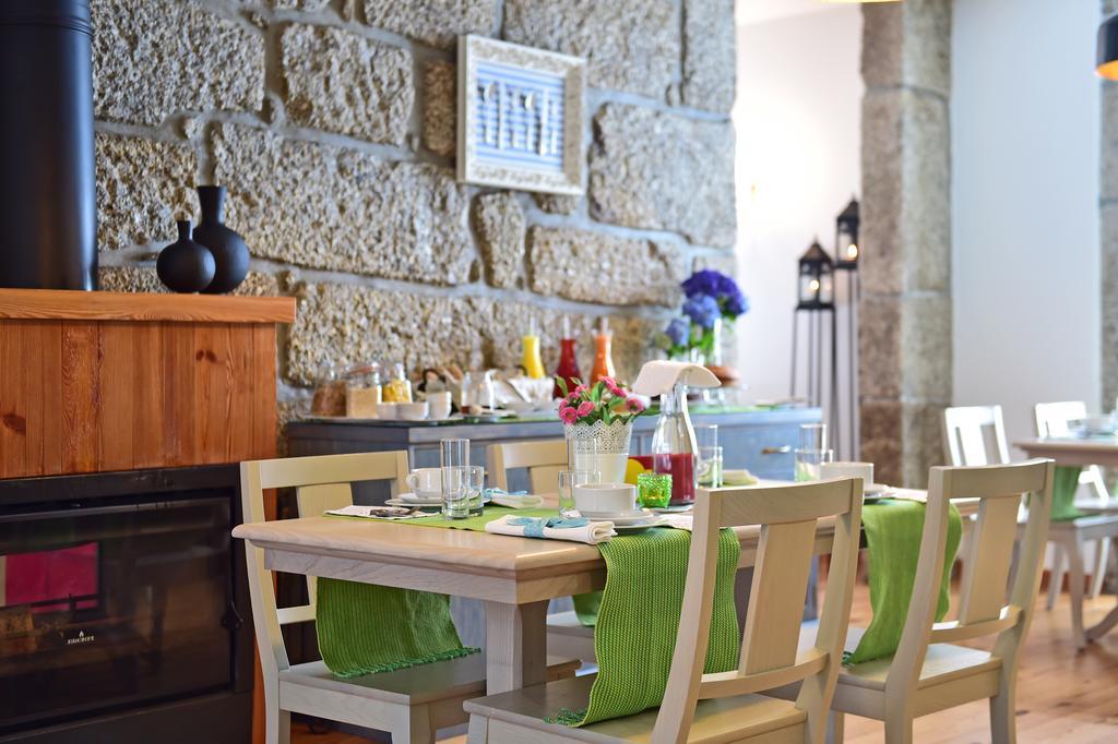 Solar Egas Moniz-Charming House & Local Experiences Villa Paco de Sousa Bagian luar foto